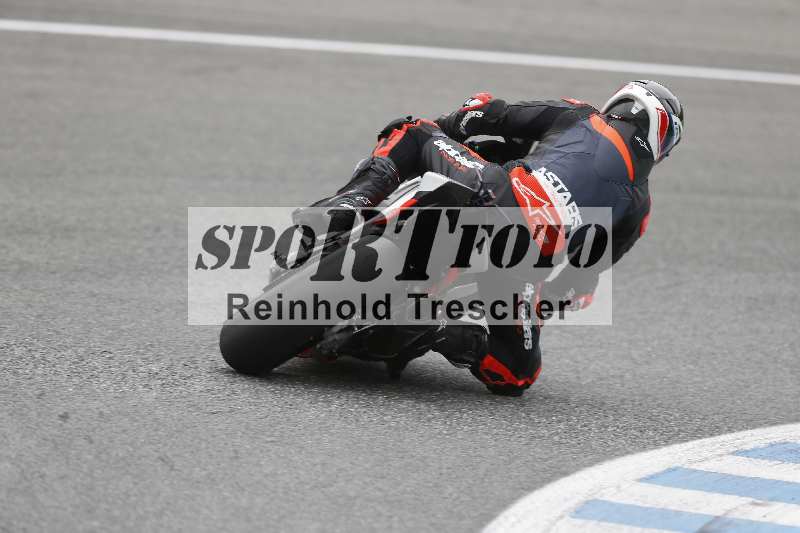 Archiv-2025/02 28.-31.01.2025 Moto Center Thun Jerez/rot-red/backside
